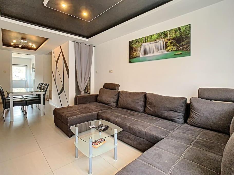 Vue Sur Meuse Avec Jacuzzi Et Sauna Exterieur. Yvoir Exterior photo